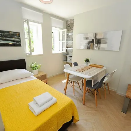 Studio Apartman Buba Apartment Split